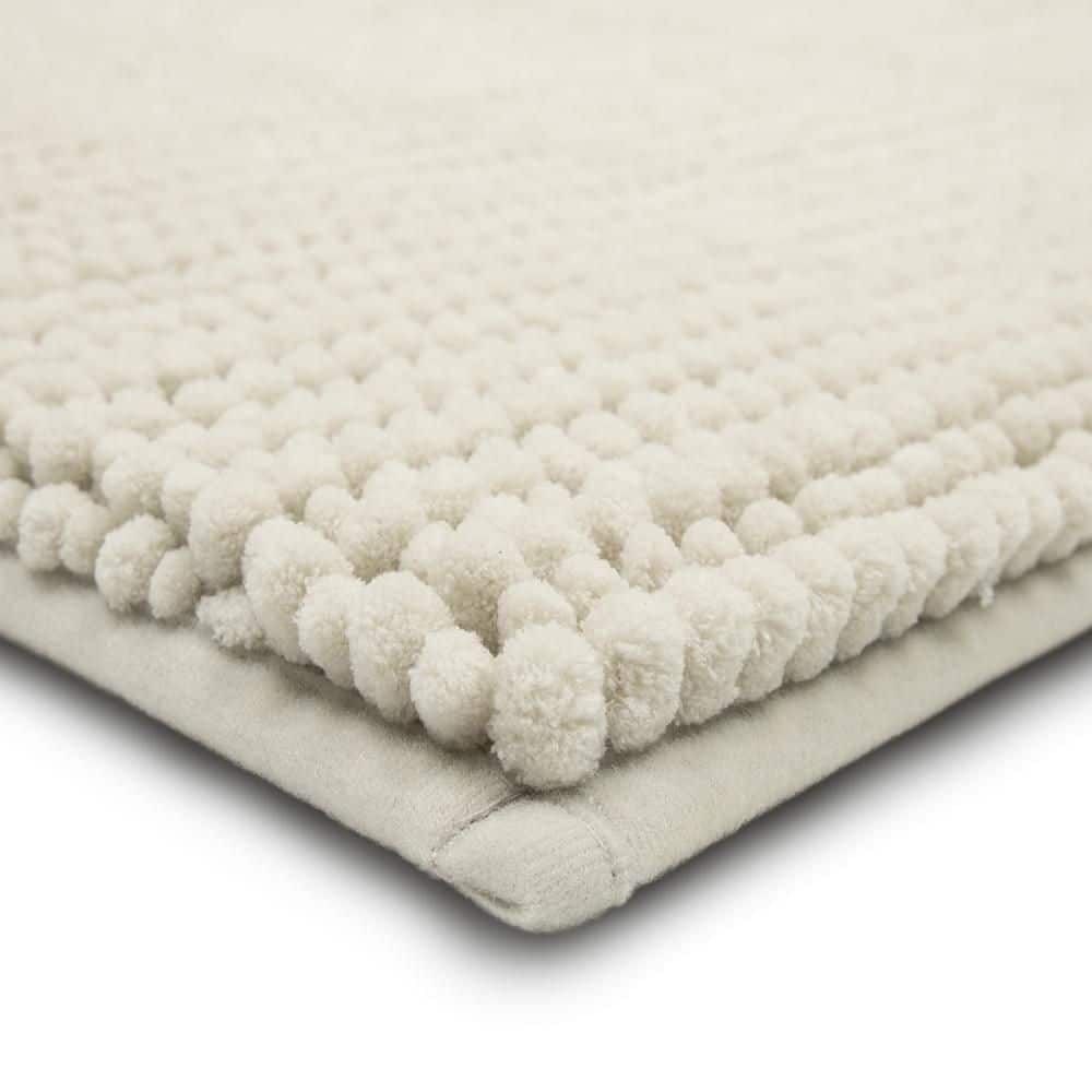 Parchment Noodle Chenille Memory Foam Bath Rug 2'3" x 3'9"