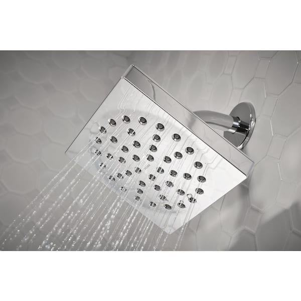 Moen outlet Genta Tub and Shower head/Faucet Chrome