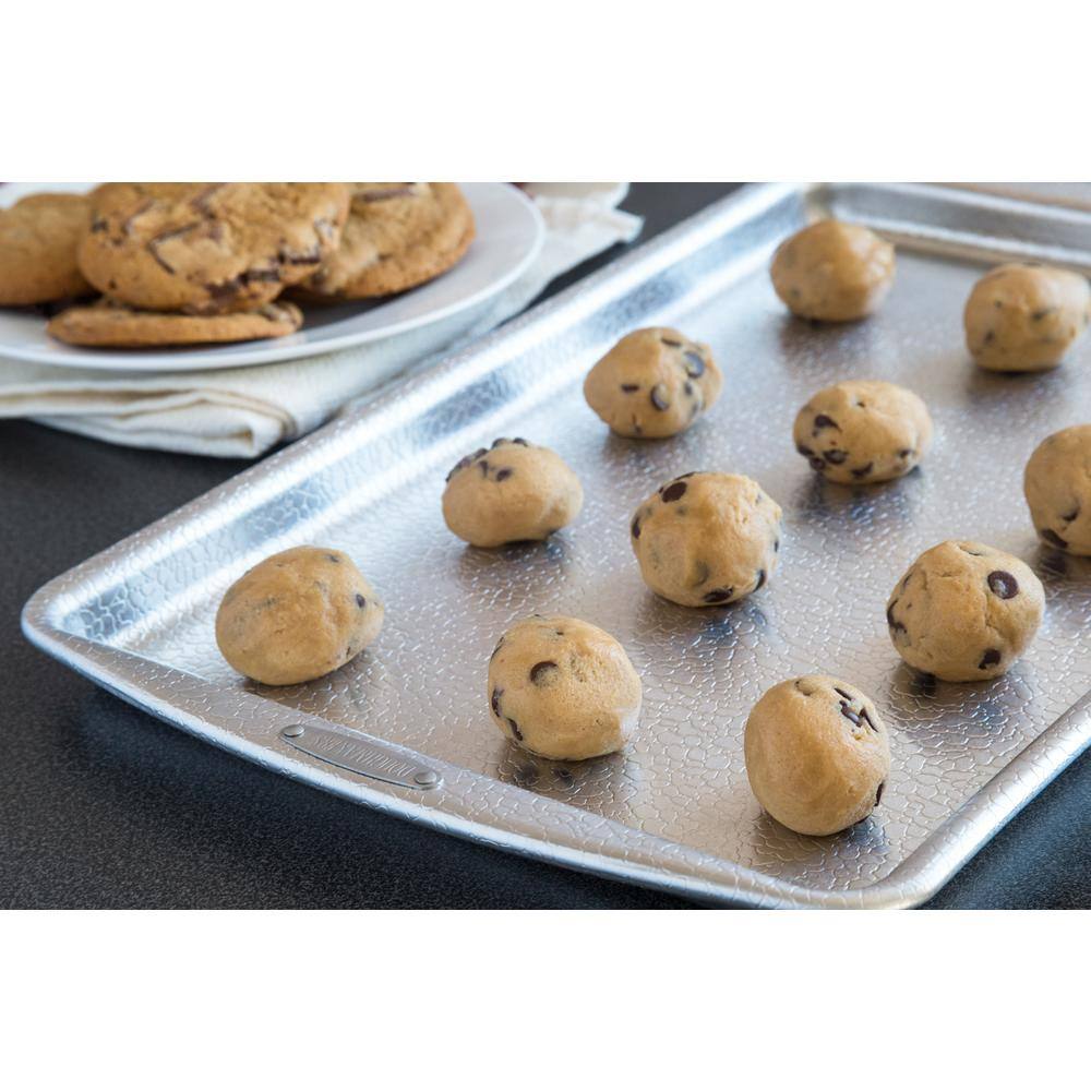 Pebble Pattern Aluminum Non-Stick Jelly Roll Pan 10" x 15"