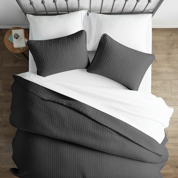 Becky Cameron Herring Gray Microfiber King Performance Quilted Coverlet Set
