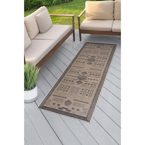 Bailey Black 2 ft. x 7 ft. Transitional Geometric Flat Weave Polypropylene Runner Indoor/Outdoor Runner Rug