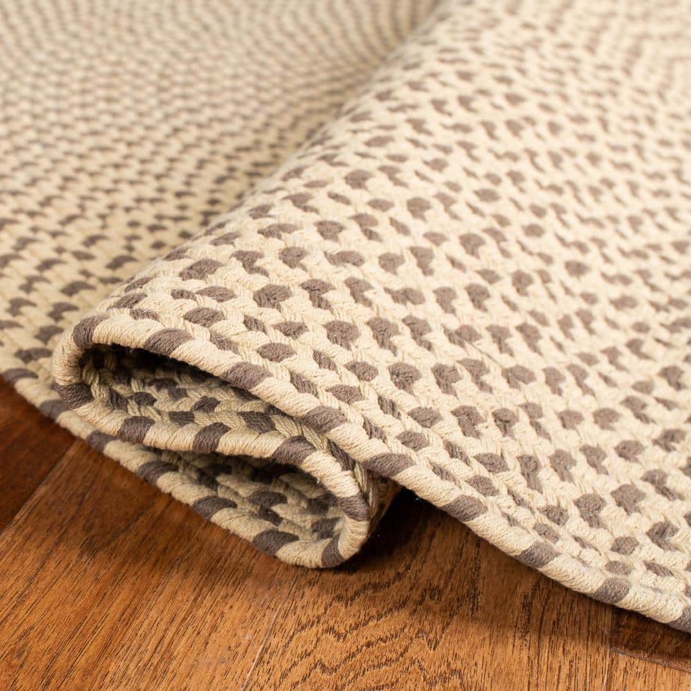 Handmade Beige and Brown Oval Braided Cotton Rug 4' x 6'