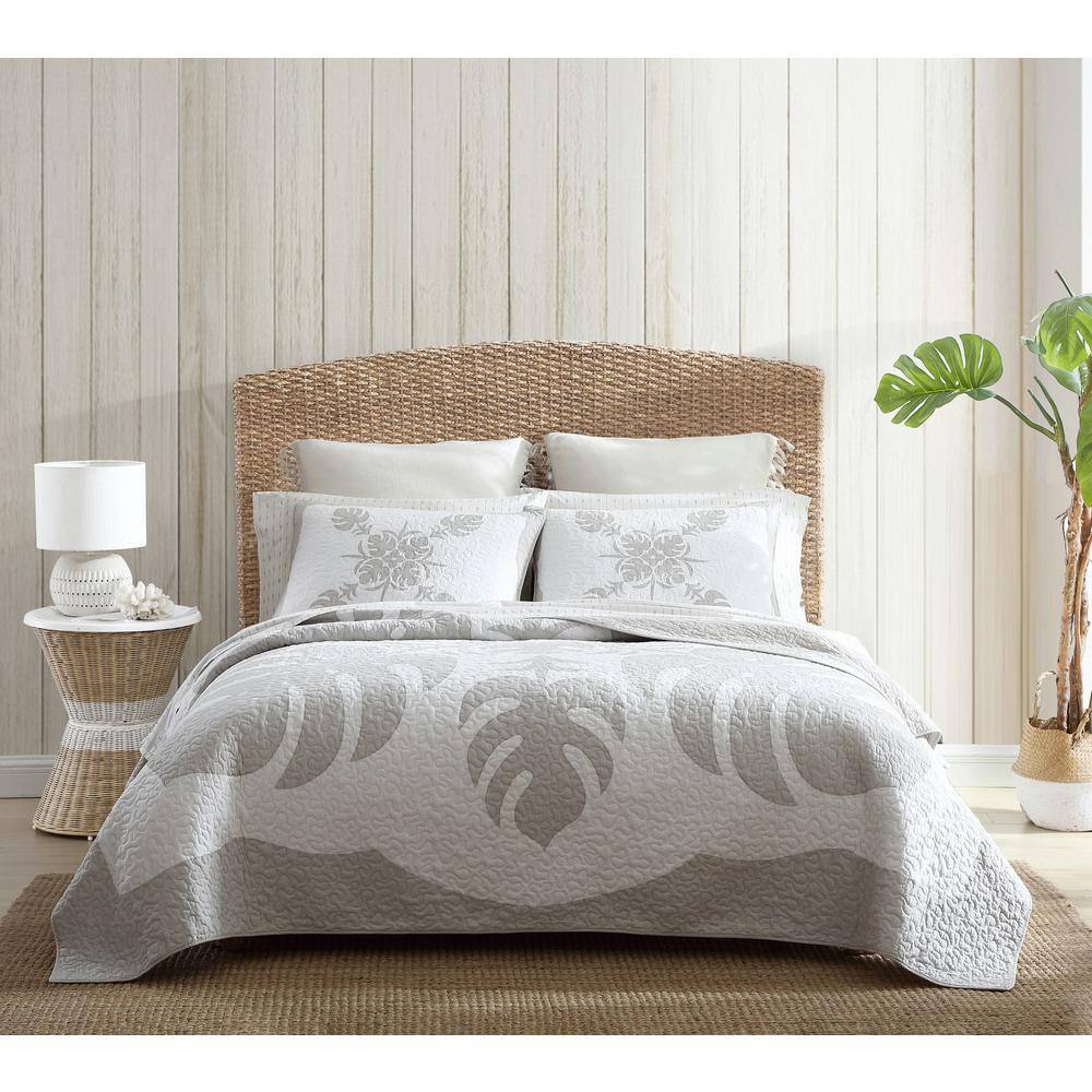 Molokai Gray Reversible Cotton King Quilt Set