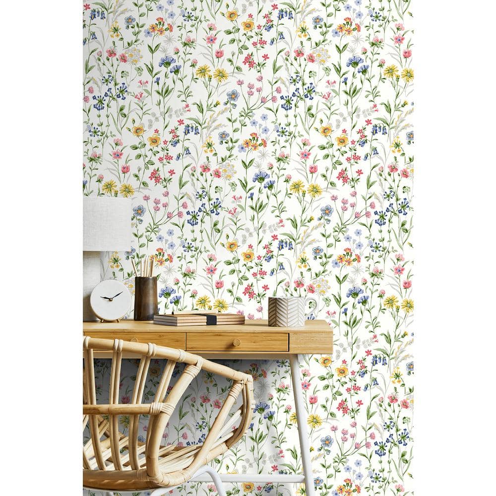 Multicolored Floral Botanical Spring Wallpaper Roll