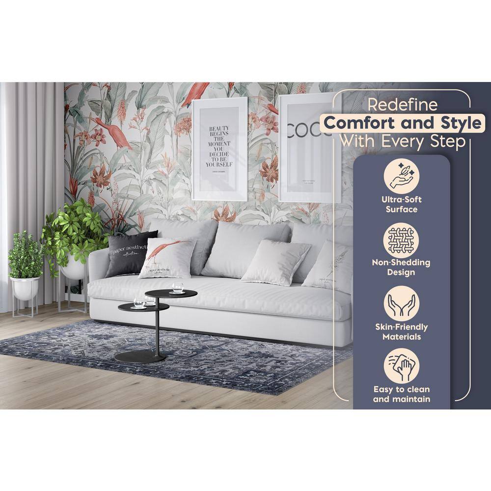 Lyla Blue and Gray Synthetic Traditional Washable 4' x 6' Area Rug