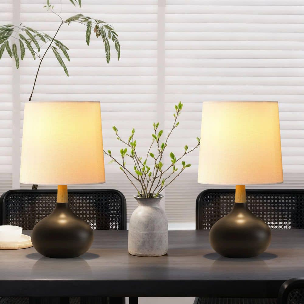 white-linen-maxax-table-lamps-