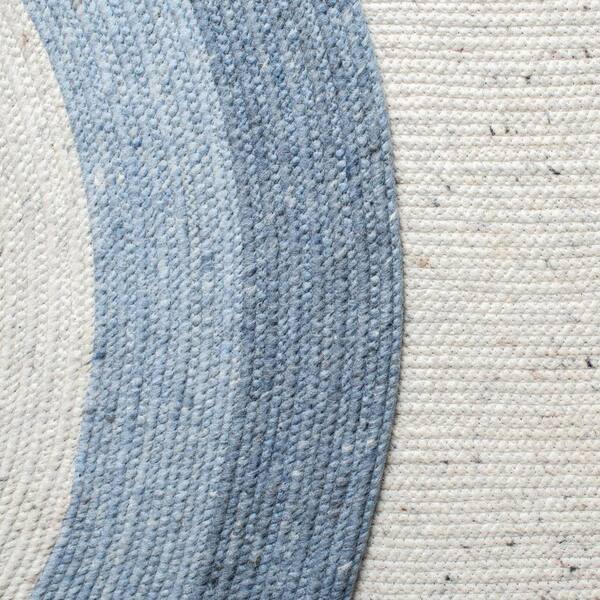 Safavieh Braided Collection BRD903M Hand-Woven Border Wool and Cotton Area  Rug, 3' Round, Ivory/Blue : : Home