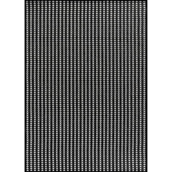 Arrow Black 5 ft. x 7 ft. Chevron Striped Washable Indoor Outdoor Area Rug