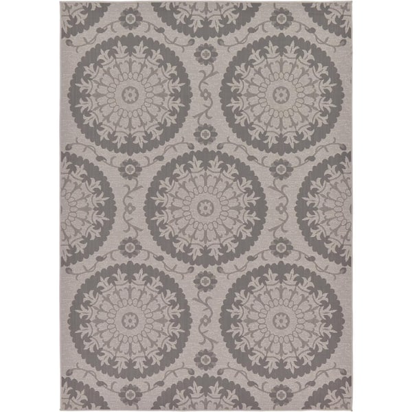 Unique Loom Outdoor Medallion Gray 7' 0 x 10' 0 Area Rug