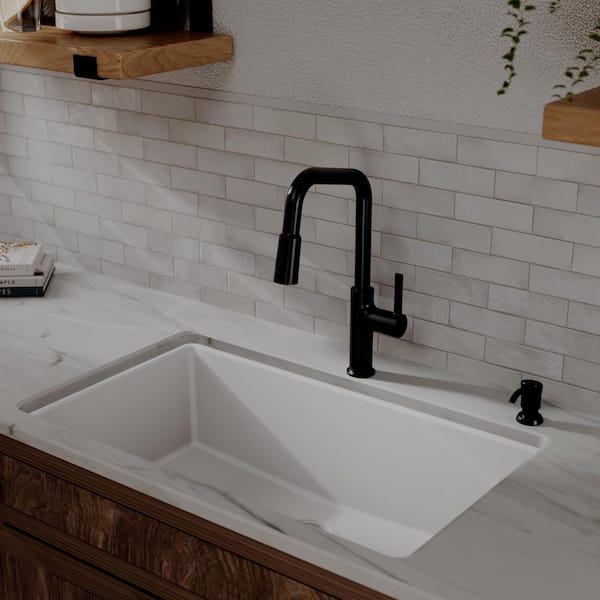 Stalbridge Single Handle Pull-Down Sprayer Kitchen Faucet in Matte Black