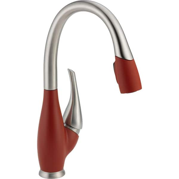 Delta Fuse Single-Handle Pull-Down Sprayer Kitchen Faucet with MagnaTite Docking in Stainless/Chili Pepper