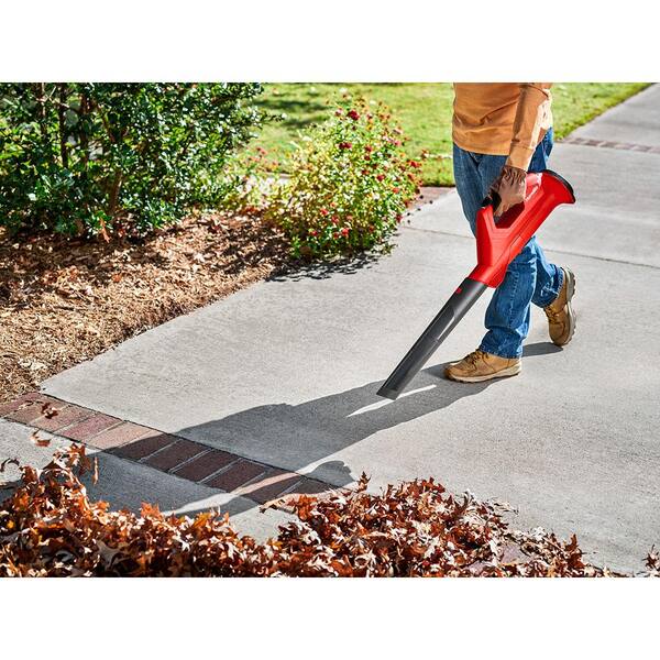 https://images.thdstatic.com/productImages/8700ebf3-f9e2-43e0-a2b1-b1d9cf0e1c3d/svn/homelite-cordless-leaf-blowers-hombl10-hdg-1d_600.jpg