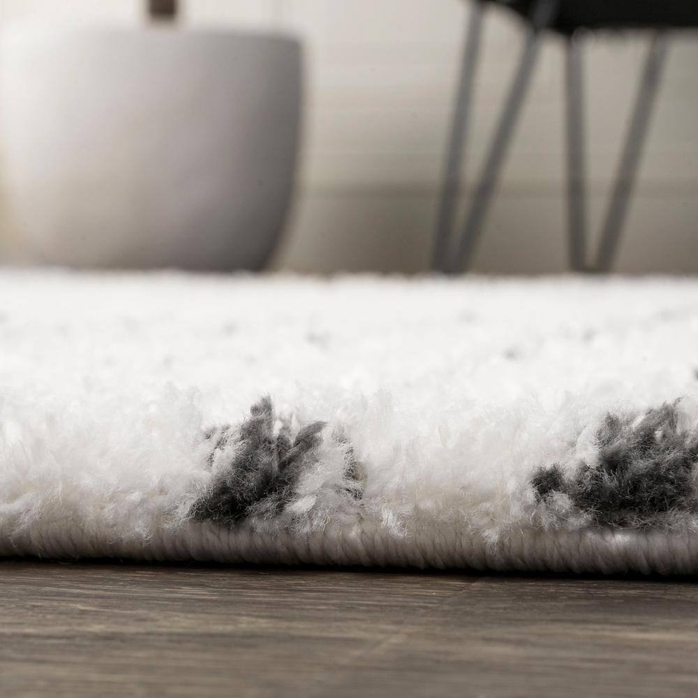 8' x 10' White and Black Stripe Shag Area Rug