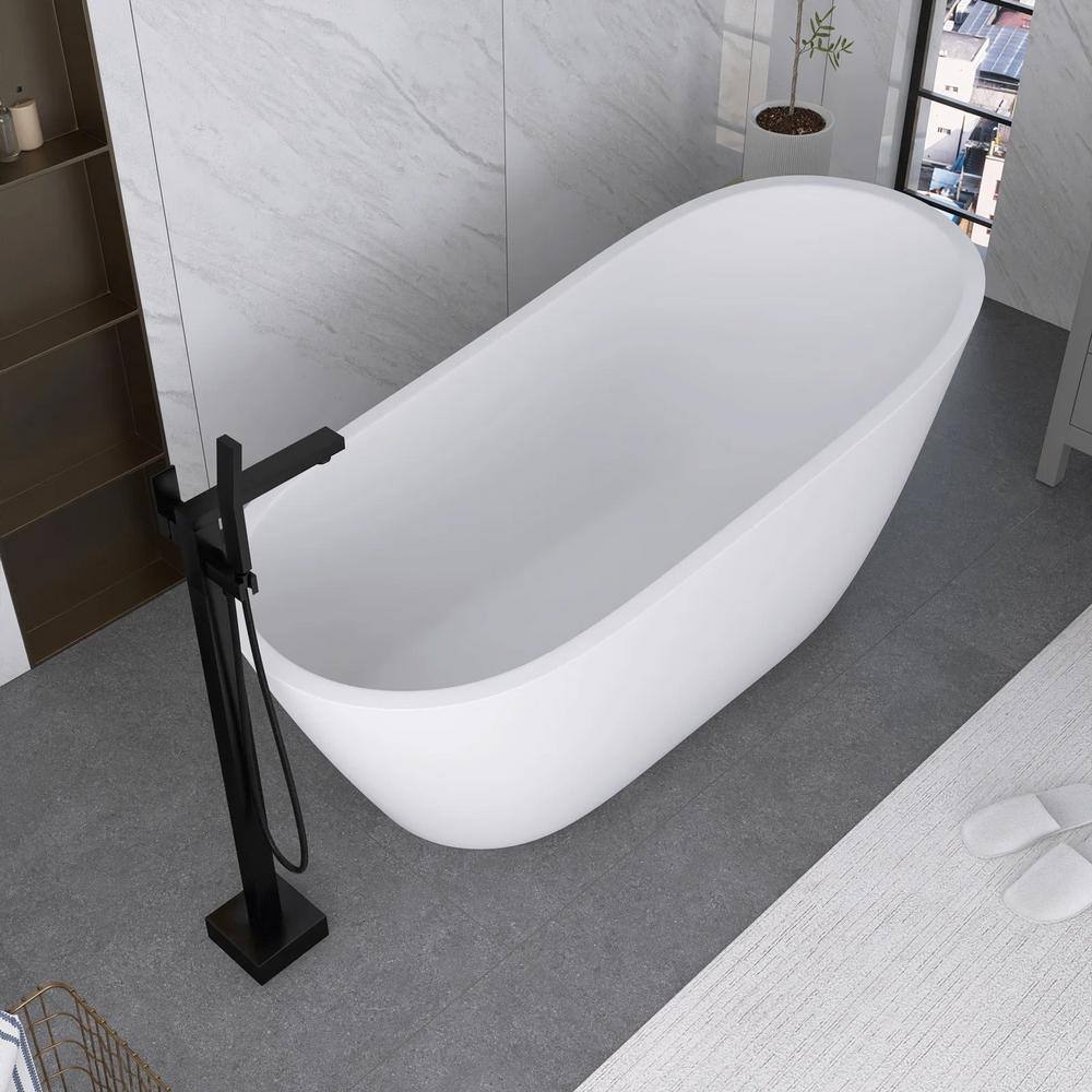 67-Inch Gloss White Acrylic Freestanding Soaking Bathtub