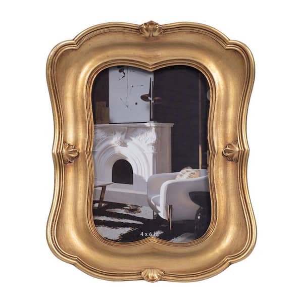 Liv & Skye 6 in. x 8 in. Gold Resin Vintage Photo Frame