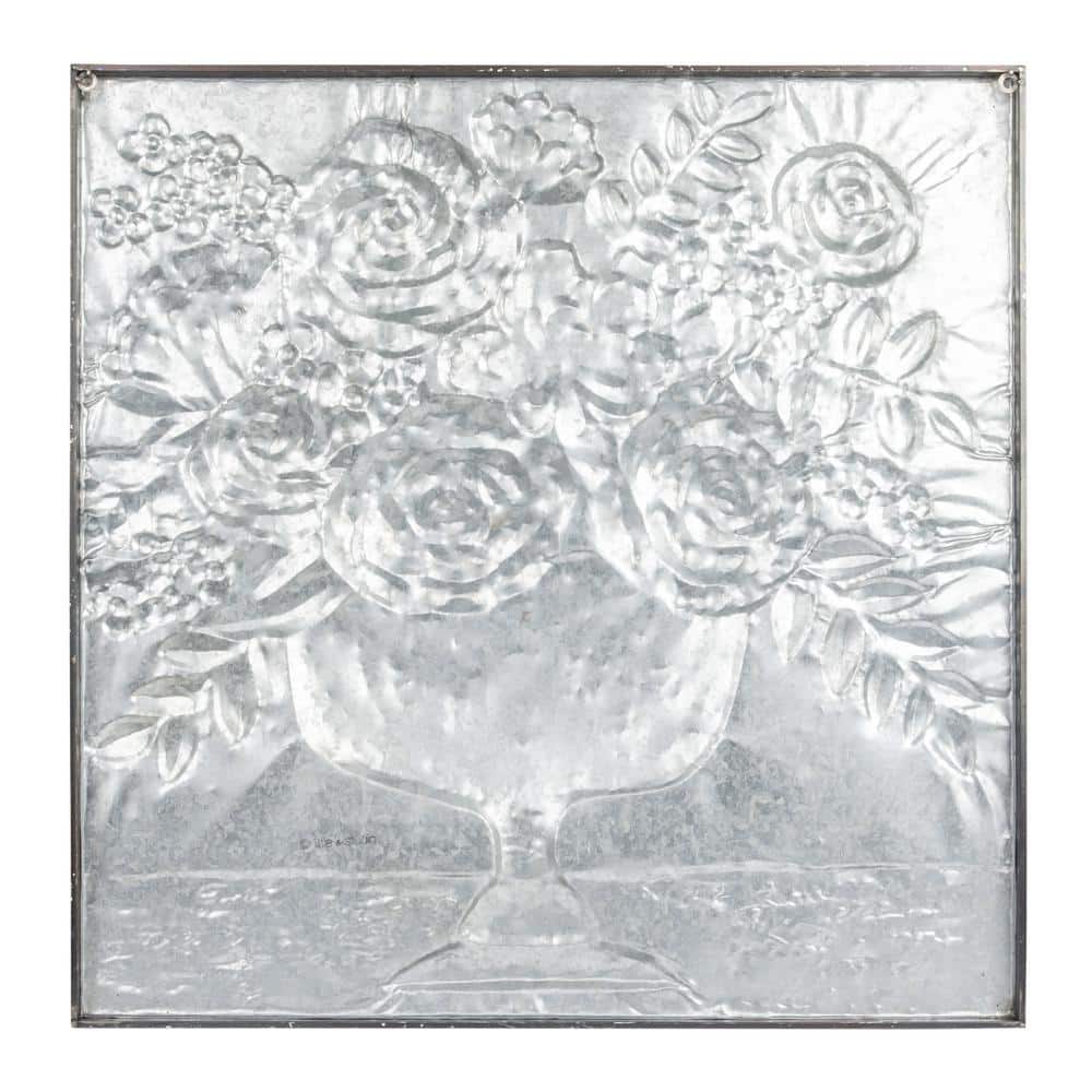 Distressed Antique White Metal Floral Bouquet Wall Décor