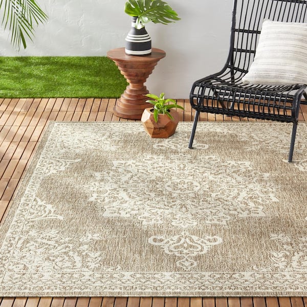 Patio Country Azalea Taupe/Ivory 5 ft. x 7 ft. Medallion Indoor/Outdoor Area Rug
