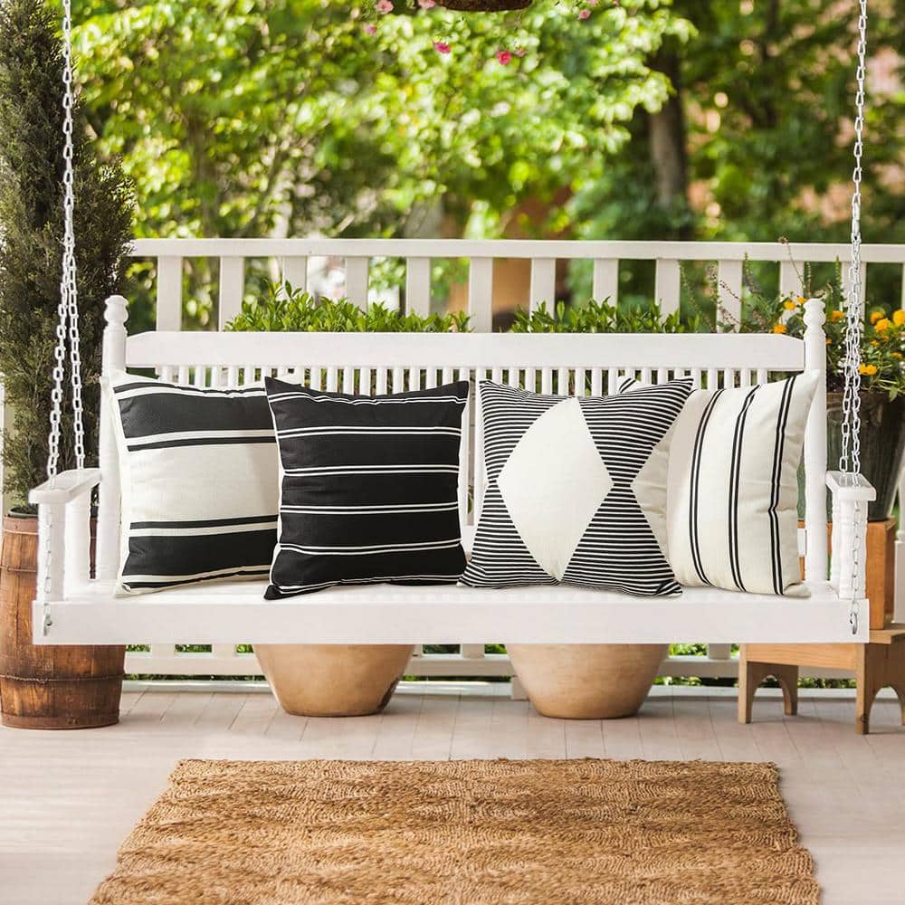 18" Black and White Geometric Polyester Outdoor Pillow Covers Set of 4