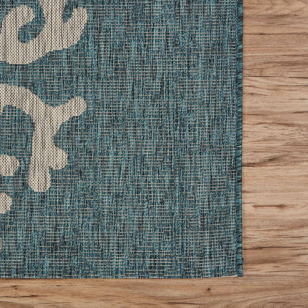 Blue and Gray Coastal Coral Reef 5' x 7' Indoor/Outdoor Rug
