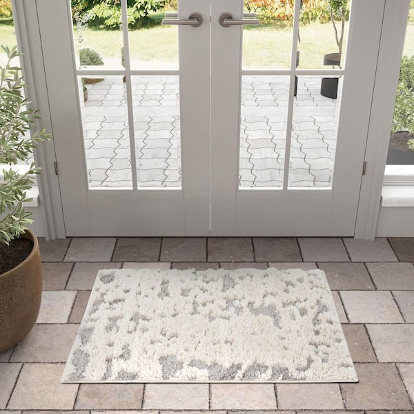 Artisan Shag Beige 2 ft. x 3 ft. Abstract Indoor Area Rug