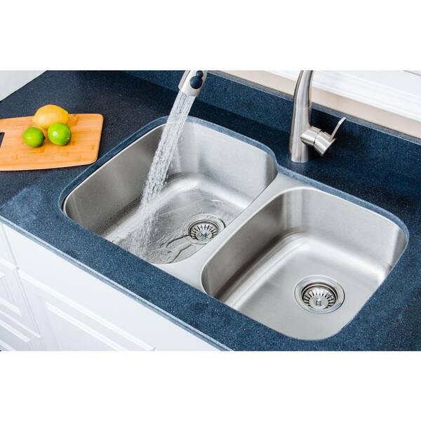 https://images.thdstatic.com/productImages/8762a929-ac48-439d-ab2f-96ee8e1e5dc4/svn/stainless-steel-wells-undermount-kitchen-sinks-cmu3221-97-16-1-1f_600.jpg