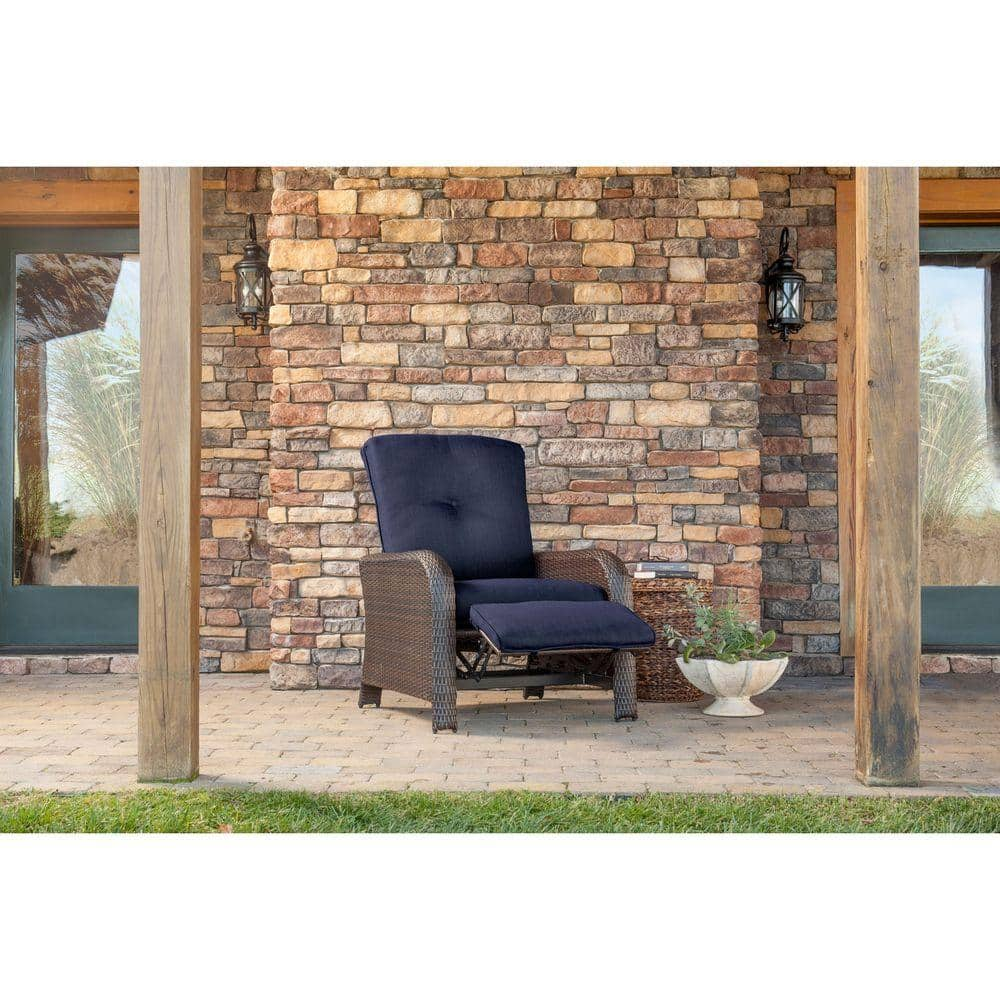 Ventura Recliner Assembly by Hanover Outdoor 