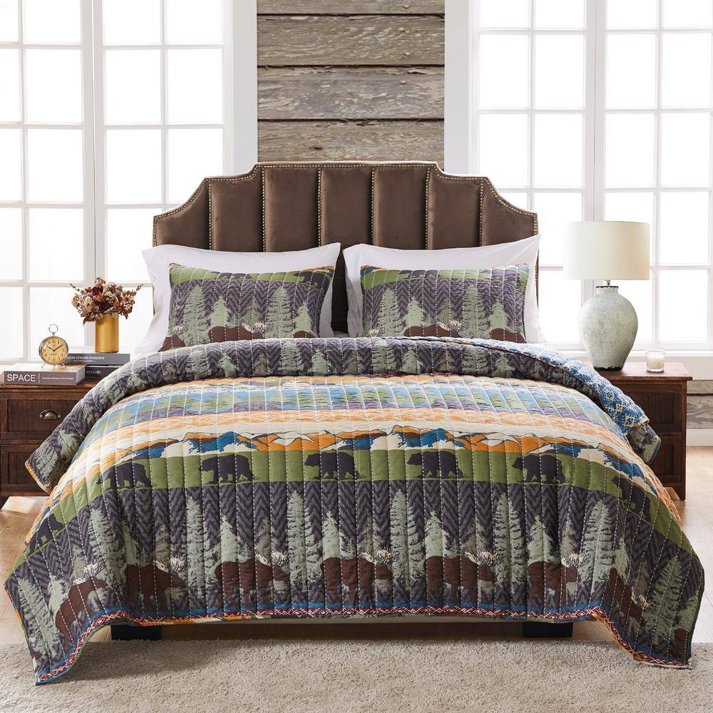 Black Bear Lodge Reversible Twin Microfiber Quilt Set