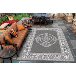 Recife Antique Medallion Grey-White 8 ft. x 8 ft. Square Indoor/Outdoor Area Rug