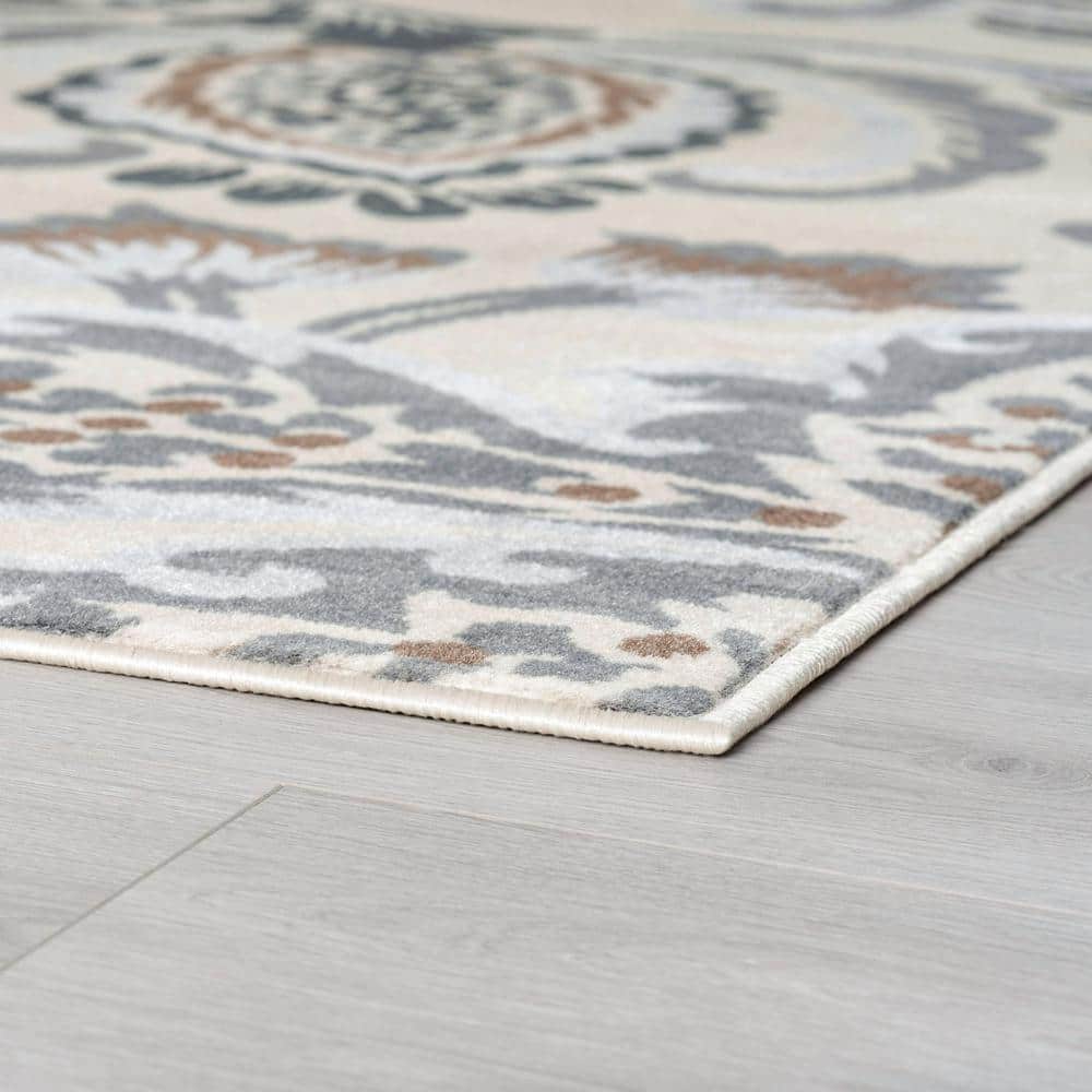 Madison Cream Floral Rectangular Synthetic Area Rug 2x3