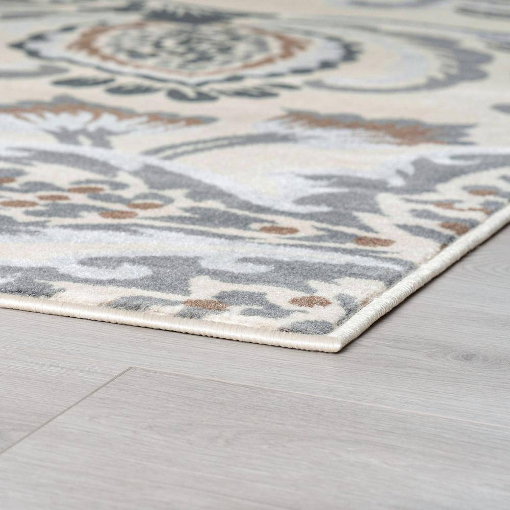 Gray Floral Synthetic Reversible 8' x 10' Area Rug