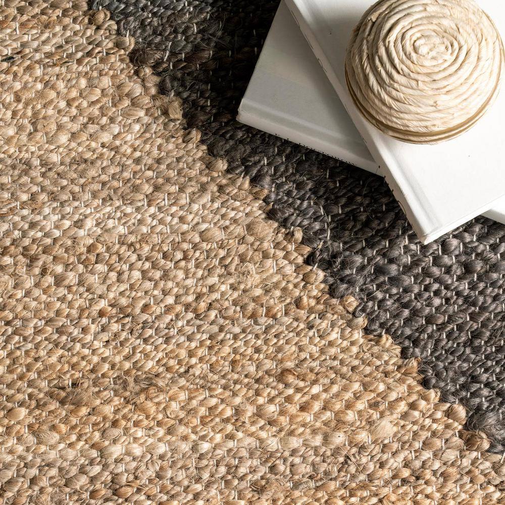 Handmade Black and Beige Cotton Jute 8' x 10' Rug