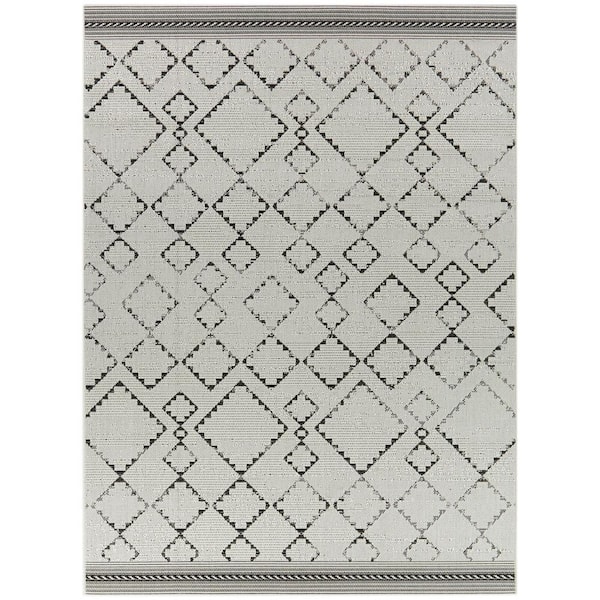 BALTA Mattei Ivory 5 ft. 3 in. x 7 ft. 7 in. Diamond Indoor/Outdoor Area Rug