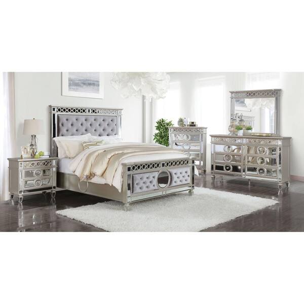 Furniture of America Seboya White King Panel Bed with LED Light