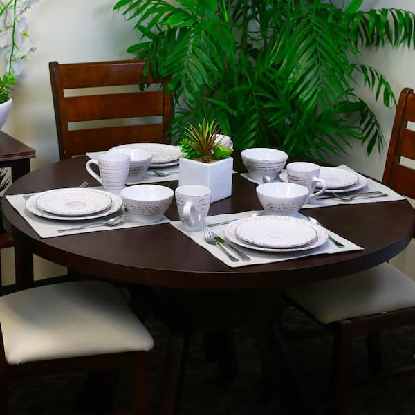 Malibu 16-Piece Coastal Shell Stoneware Dinnerware Set (Service for 4)