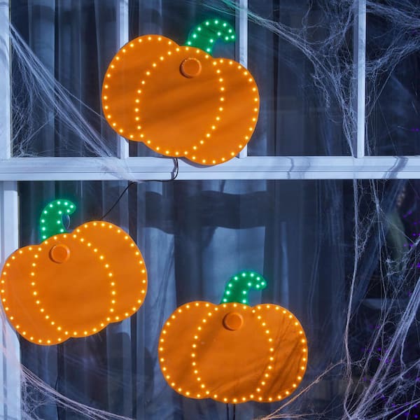 10 in Halloween Classics Twinkling LED Pumpkins 3-Pack L2