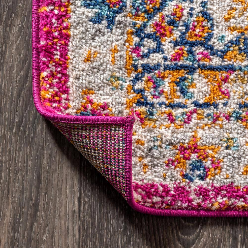 Bohemian Flair Pink and Cream Synthetic Medallion Area Rug