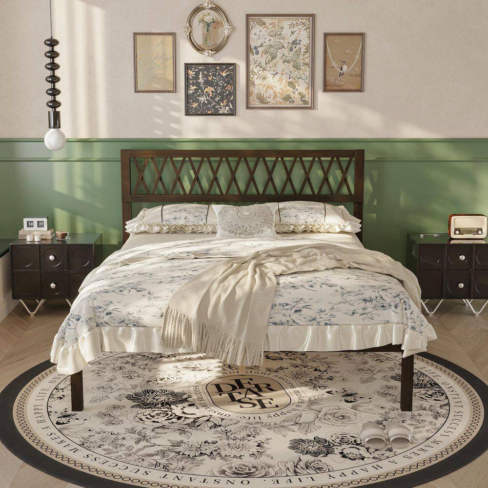 Brown Walnut Solid Wood Oak Flatbed Frame Queen Size Panel Bed with Grid Patterned Headboard