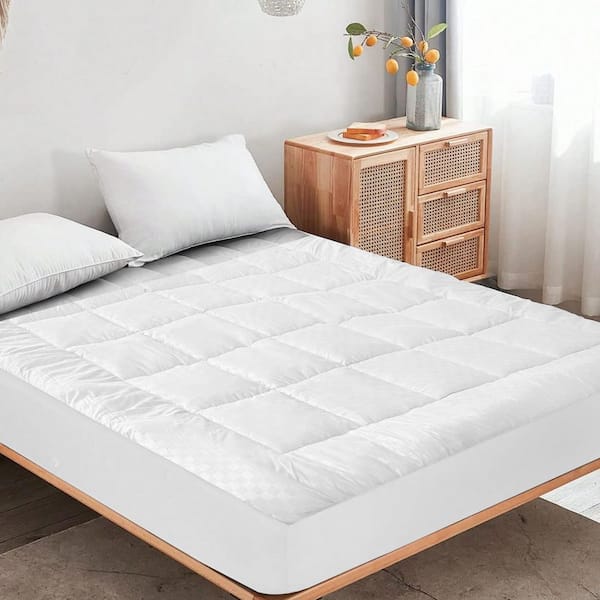 Queen 60 x 80 in. Mattress Topper Microfiber Polyester Knitted Bed Protector Cover Solid White Embossed Bedspread Pad