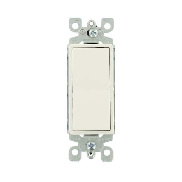 Leviton Decora 15 Amp 3-Way Illuminated Switch, White