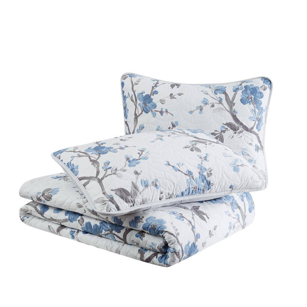 Kasumi White and Blue Floral Microfiber Full Quilt Set