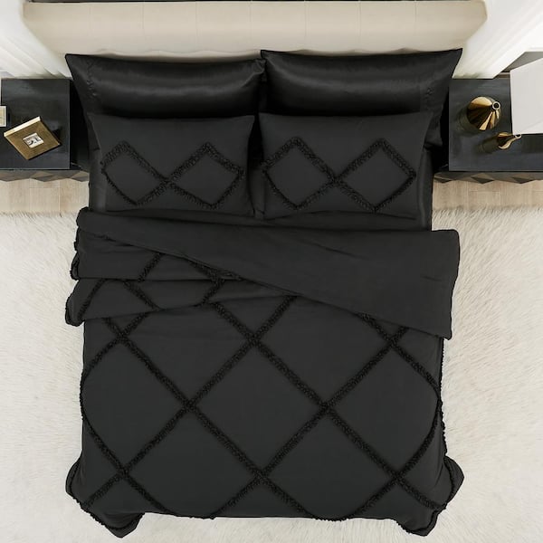 JUICY COUTURE Diamond Ruffle 2-Piece Black Twin Reversible Comforter Set  JYZ020639 - The Home Depot