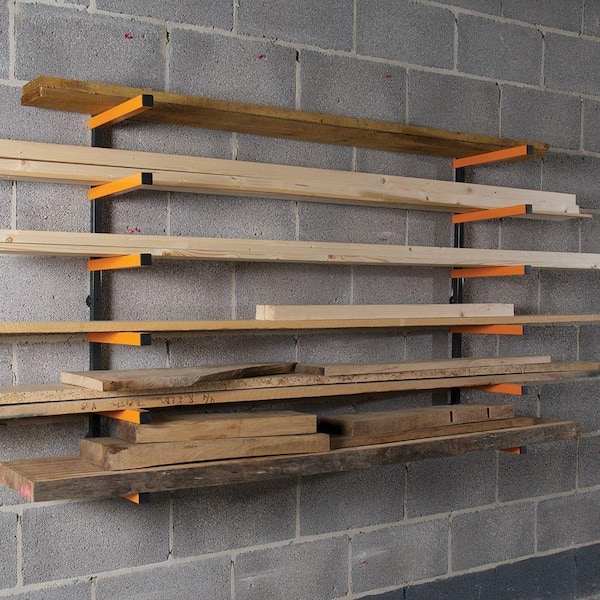 Easy and very cheap wood pallet water rack storage system