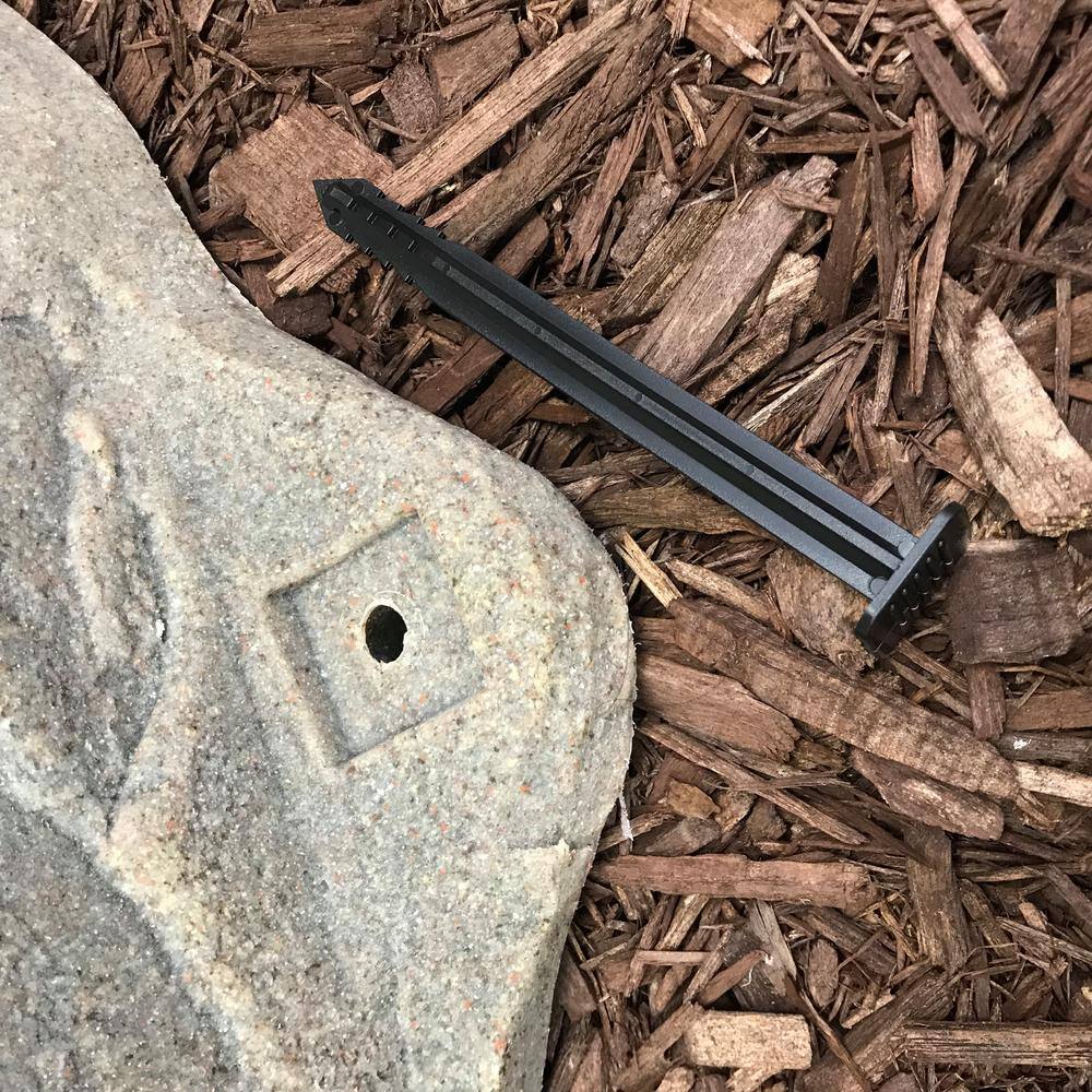 Fieldstone Gray Realistic Artificial Rock Cover