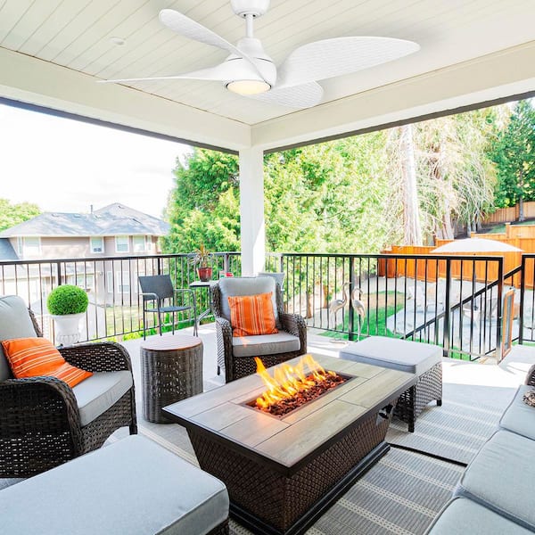 Fernbrooke 52 in. Indoor/Outdoor Matte White Ceiling Fan with Adjustable White Integrated LED and Remote Control