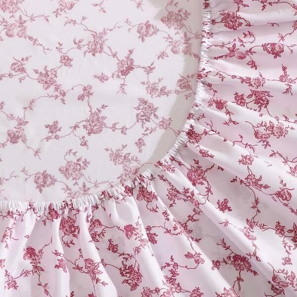 BETSEY JOHNSON Floral Toile 4-Piece White/Mauve Pink