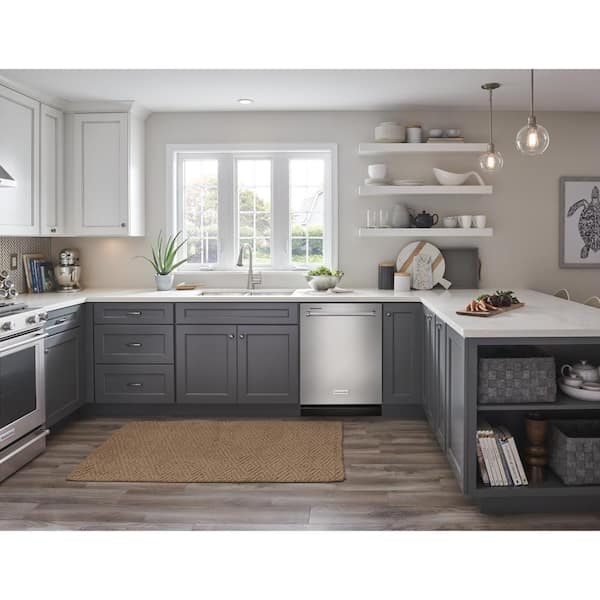https://images.thdstatic.com/productImages/880e53f8-3f86-4ed8-b059-86af7889bcaa/svn/stainless-steel-with-printshield-finish-kitchenaid-built-in-dishwashers-kdtm404kps-31_600.jpg
