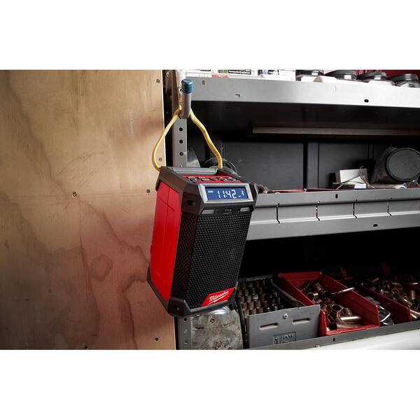 Milwaukee - M12 12-Volt Lithium-Ion Cordless Bluetooth/AM/FM Jobsite Radio Kit W/ Two 4.0 Ah Batteries , Charger & Tool Bag