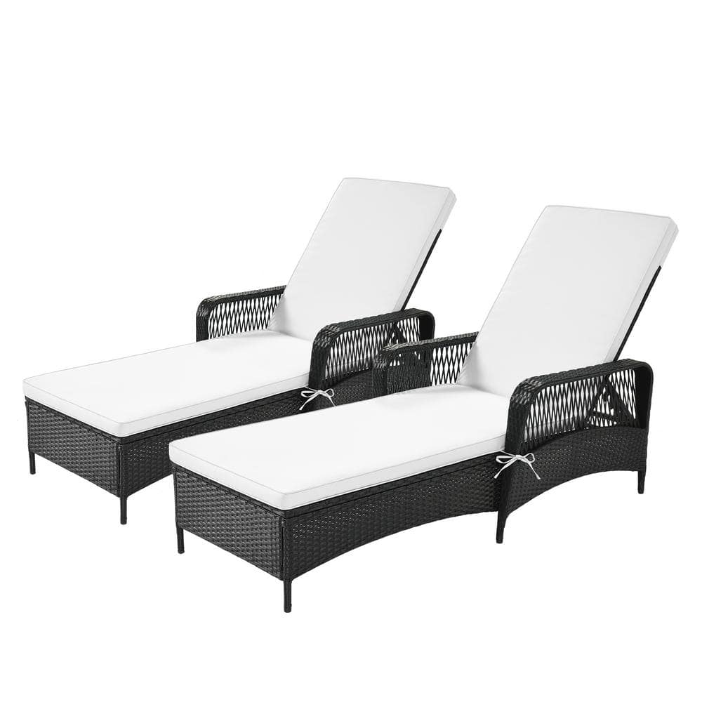 PE Wicker Outdoor Adjustable Backrest Chaise Lounge with Beige Cushions (Se