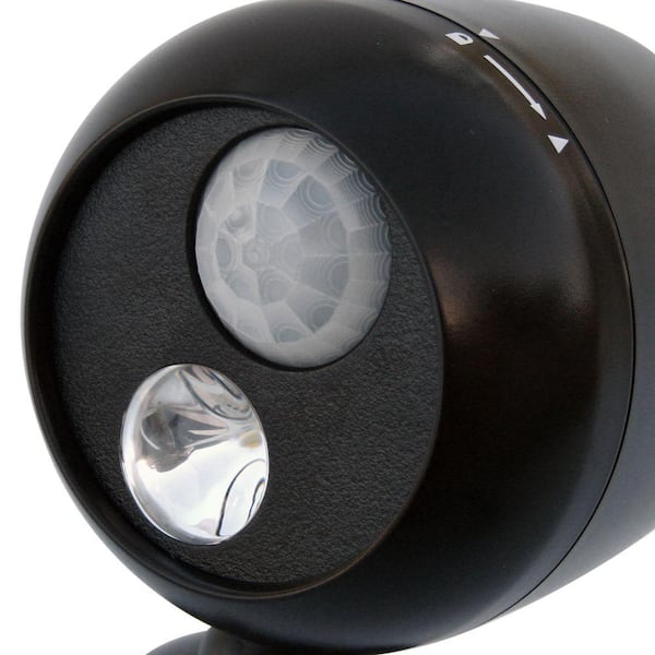 Dorcy 120 Lumens Flood Light with Wireless Motion Sensing LED