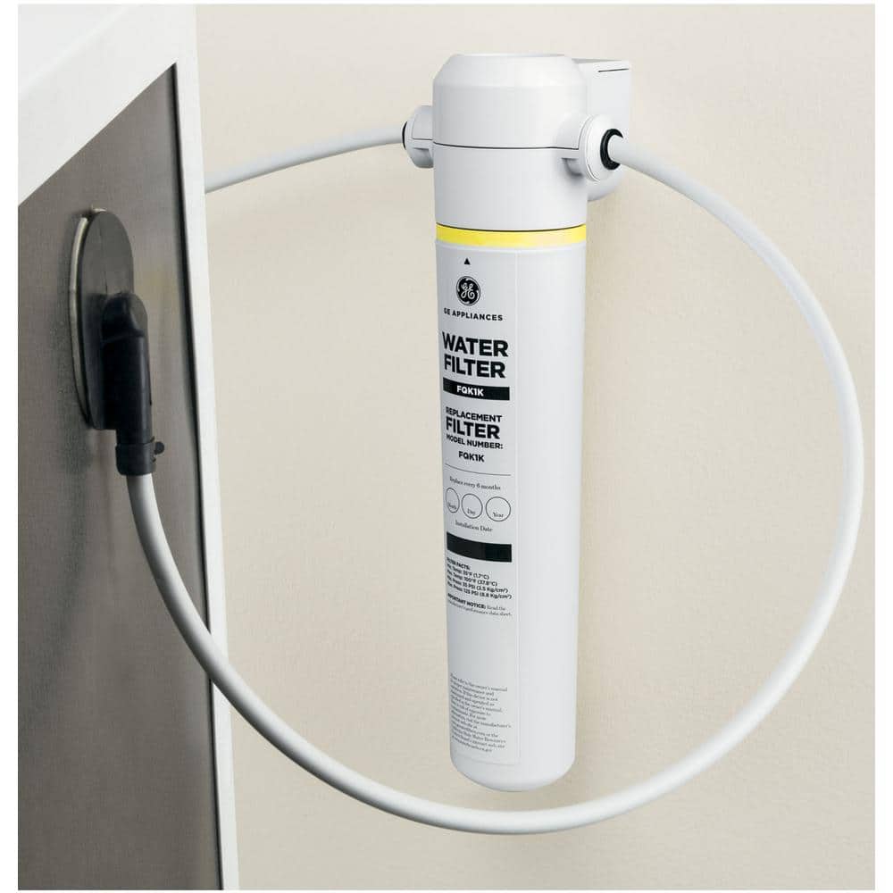 GE White Single Stage Under Sink Water Filter
